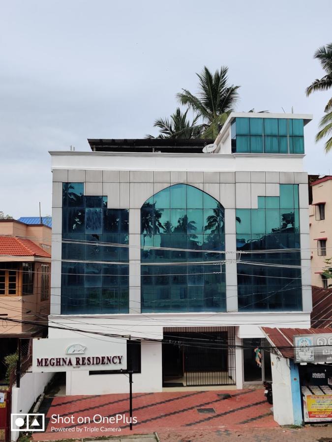 Hotel Meghna Residency à Thiruvananthapuram Extérieur photo