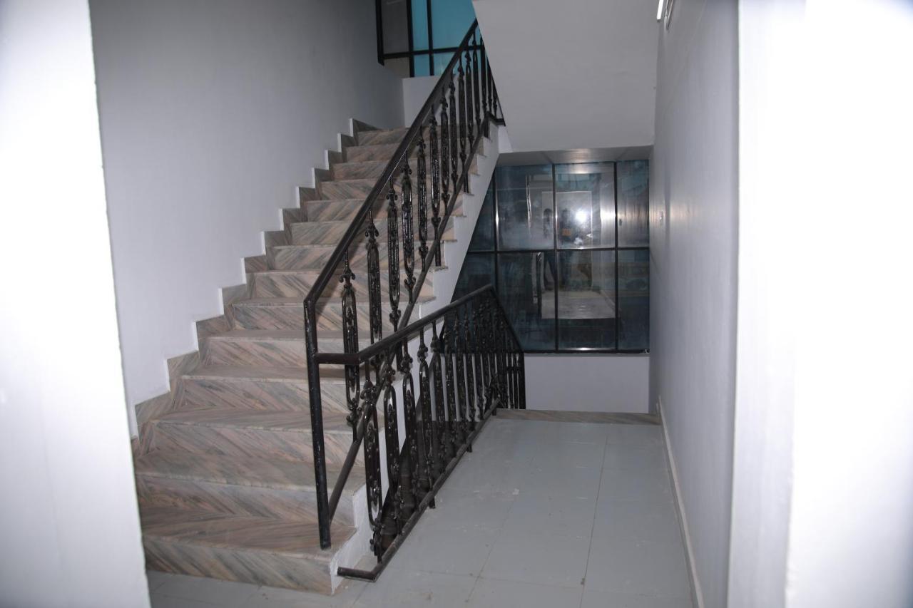 Hotel Meghna Residency à Thiruvananthapuram Extérieur photo