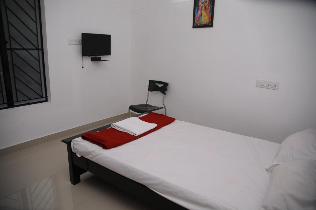 Hotel Meghna Residency à Thiruvananthapuram Extérieur photo