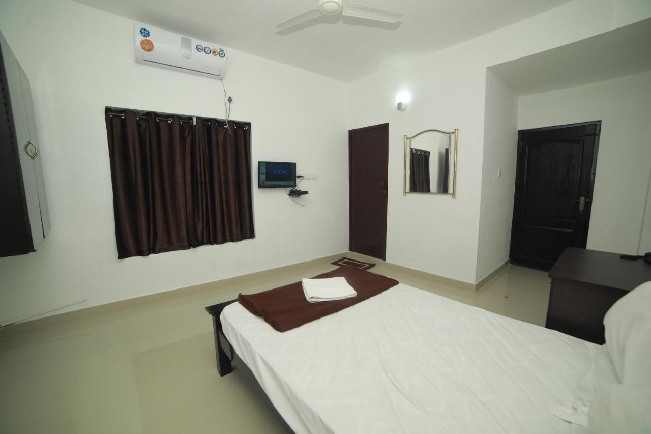 Hotel Meghna Residency à Thiruvananthapuram Extérieur photo