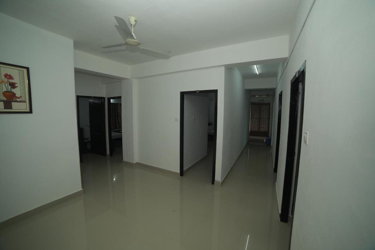 Hotel Meghna Residency à Thiruvananthapuram Extérieur photo