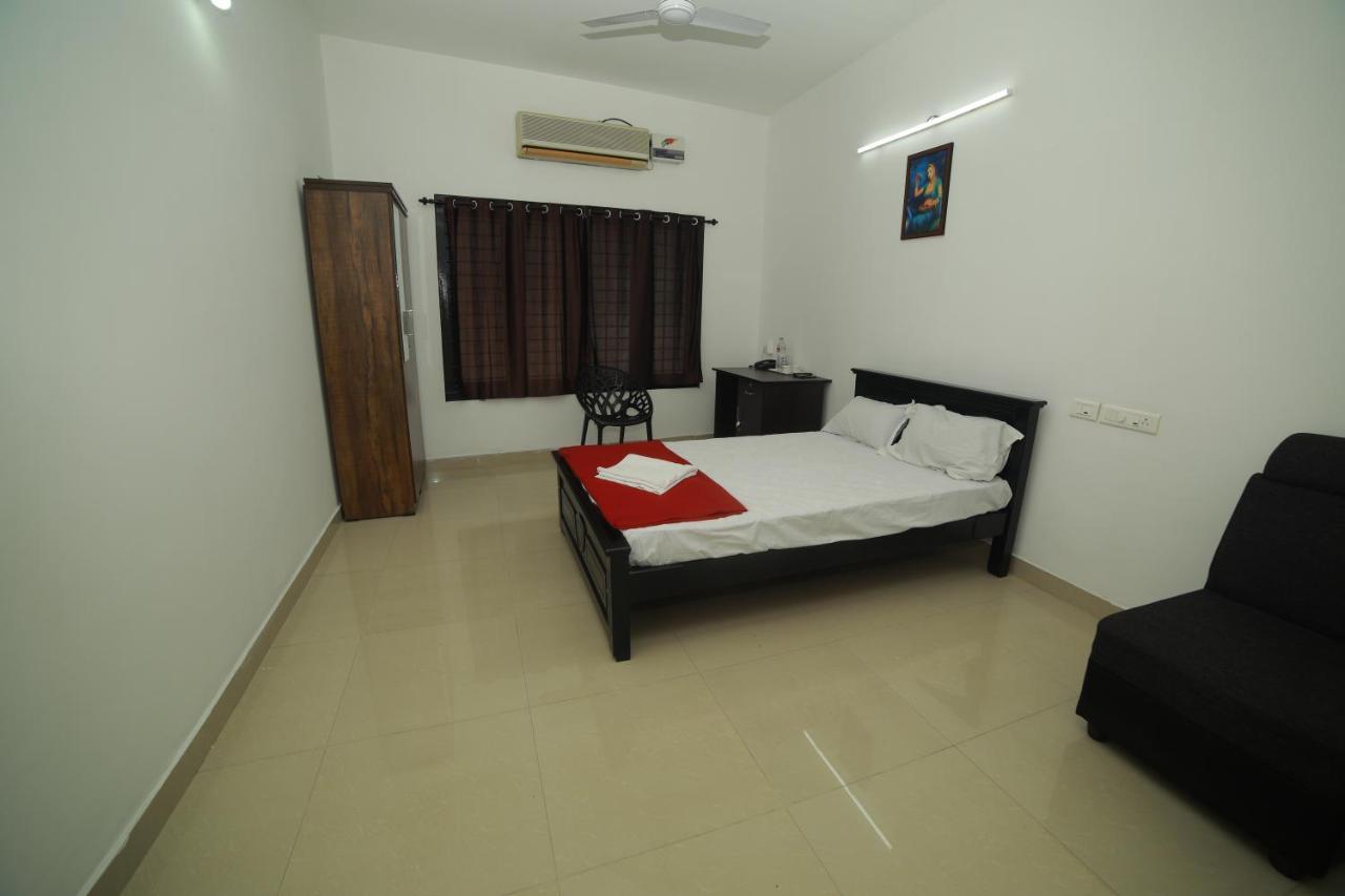 Hotel Meghna Residency à Thiruvananthapuram Extérieur photo