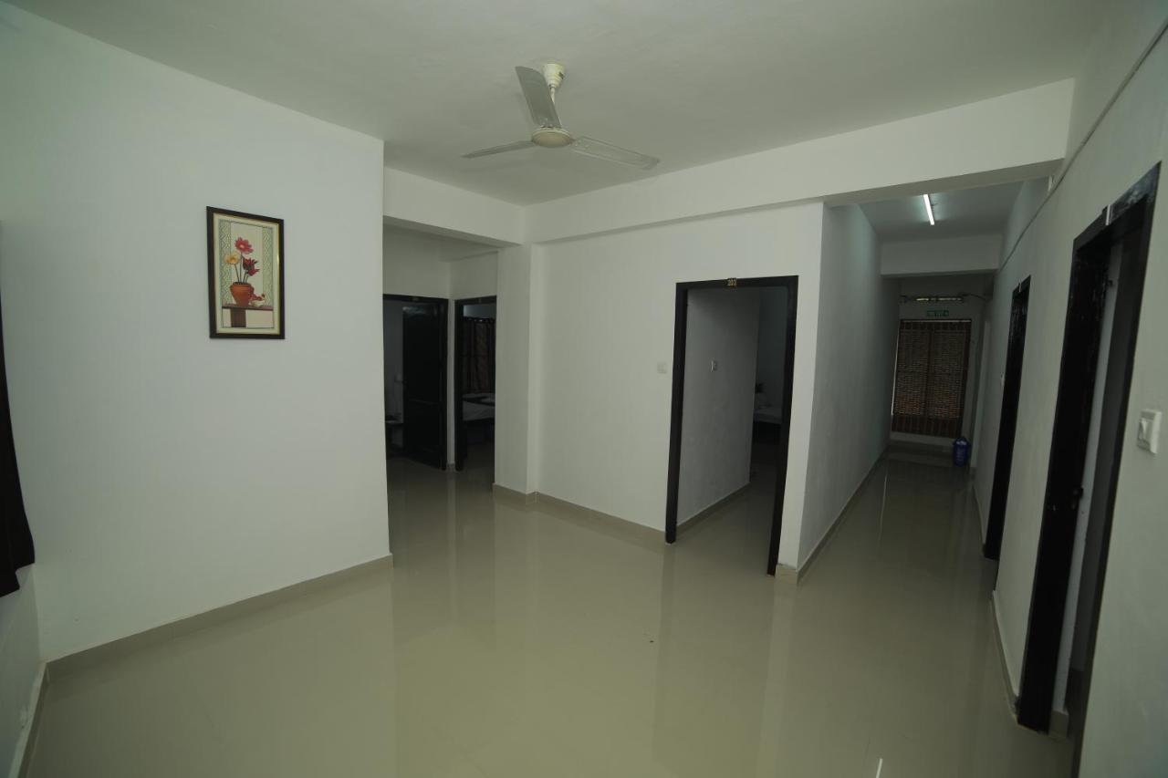 Hotel Meghna Residency à Thiruvananthapuram Extérieur photo