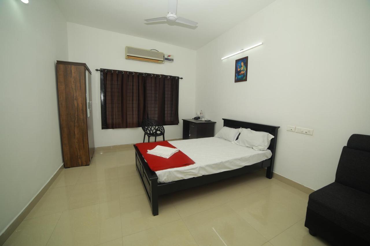Hotel Meghna Residency à Thiruvananthapuram Extérieur photo
