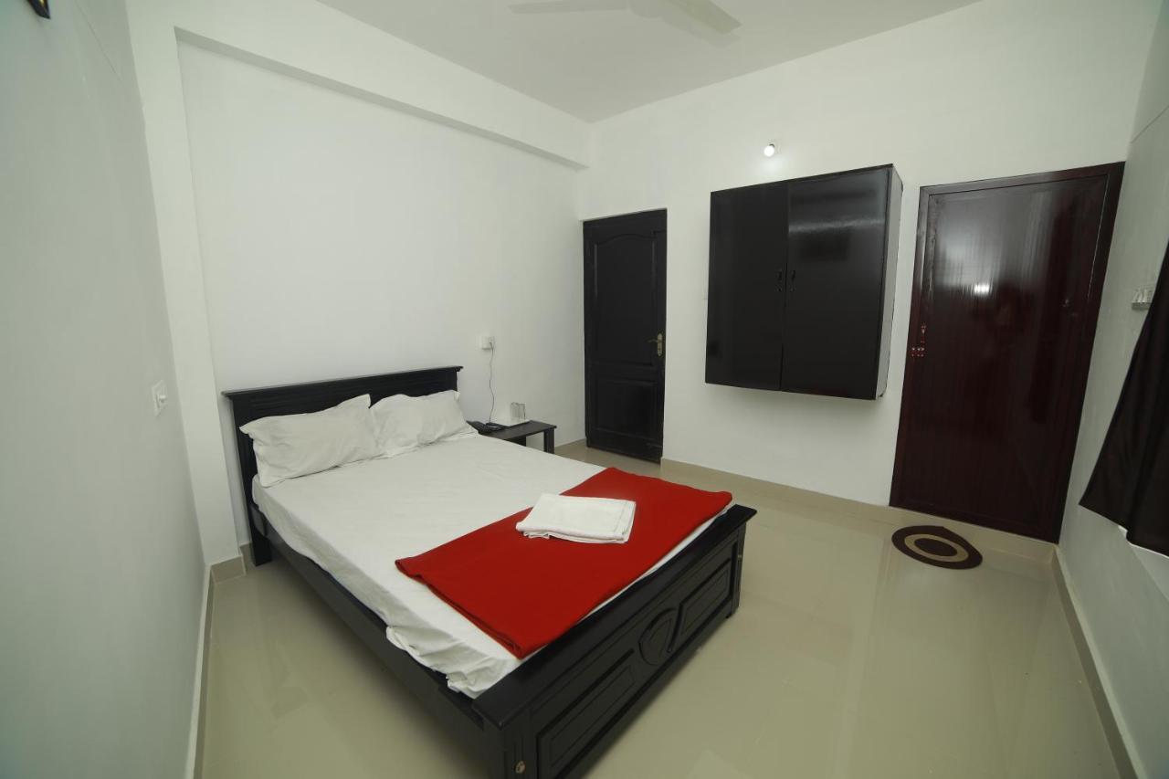 Hotel Meghna Residency à Thiruvananthapuram Extérieur photo
